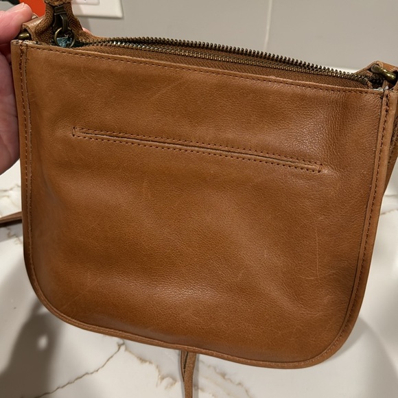 The SAK camel color leather crossbody purse with tassel zipper - new used - Picture 4 of 6